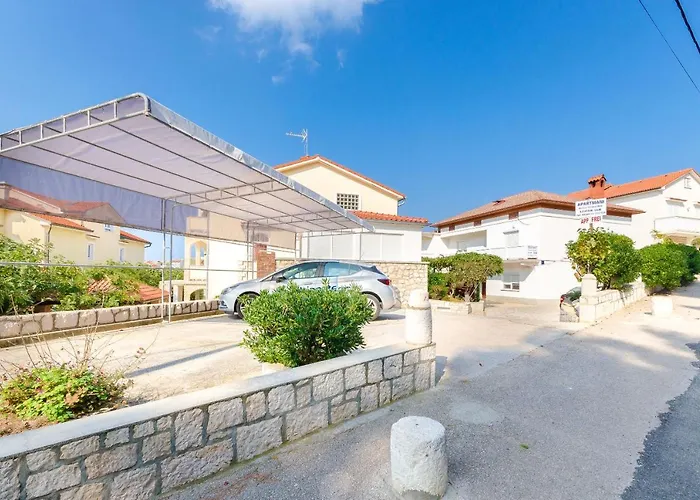 Apartments Ruza A
