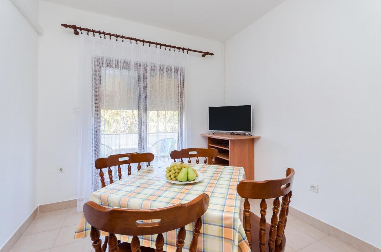 Apartment Ruza A